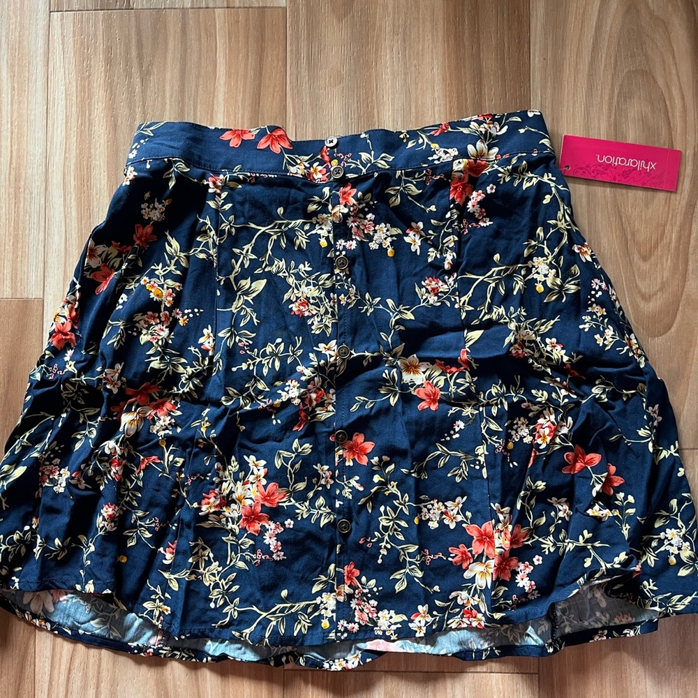 3/$25•Xhilaration brand mini skirt Small
